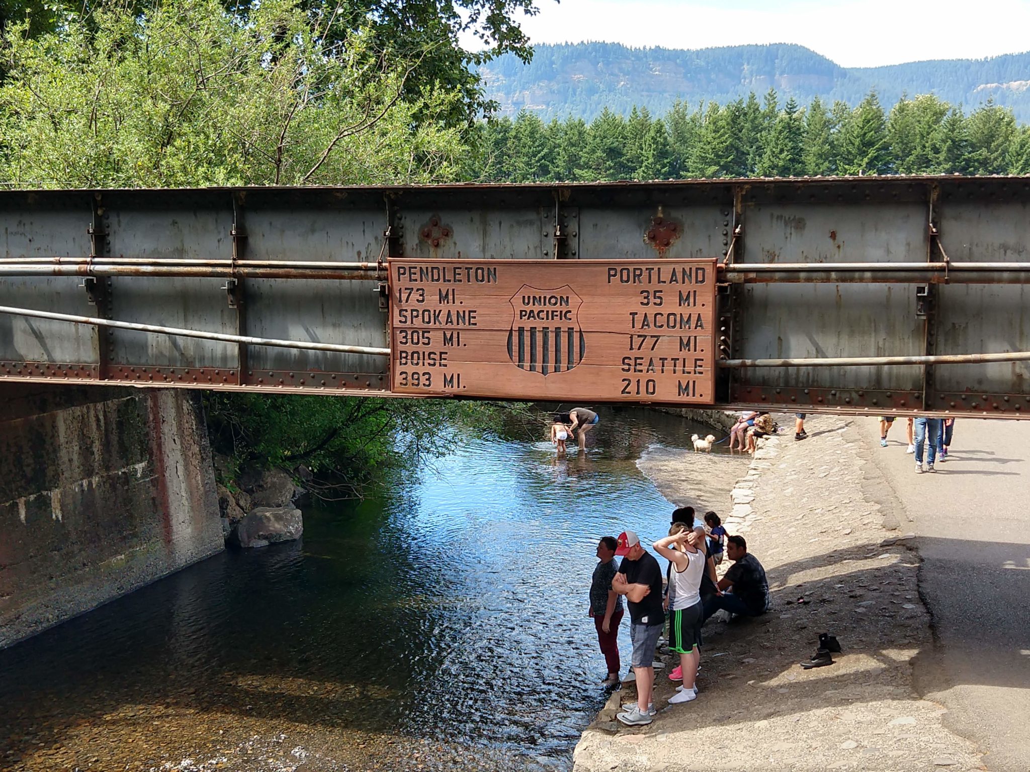 Columbia River Gorge - Multnomah Falls