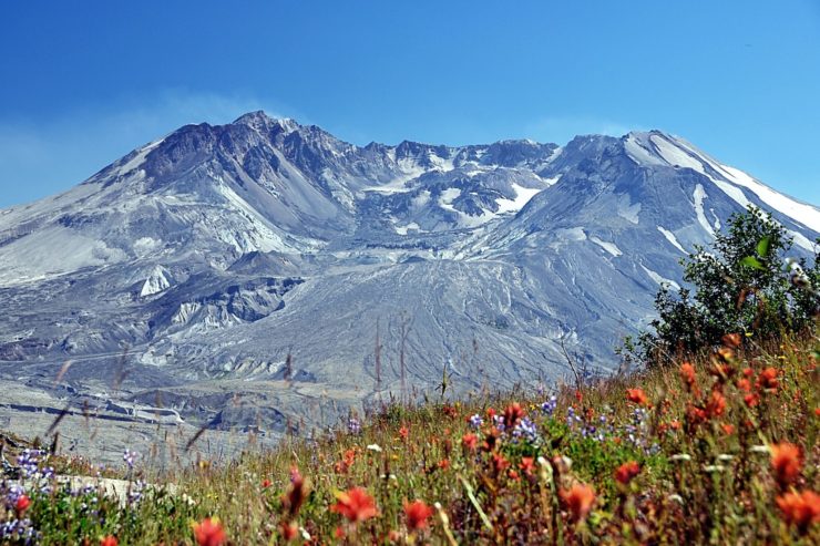 Hiking Mount St. Helens